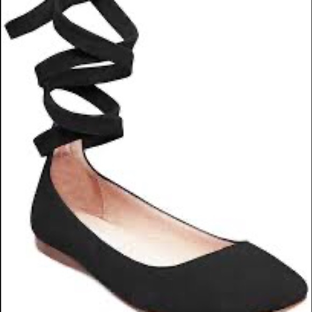 Brand new never worn Steve Madden black lace up ballet flats